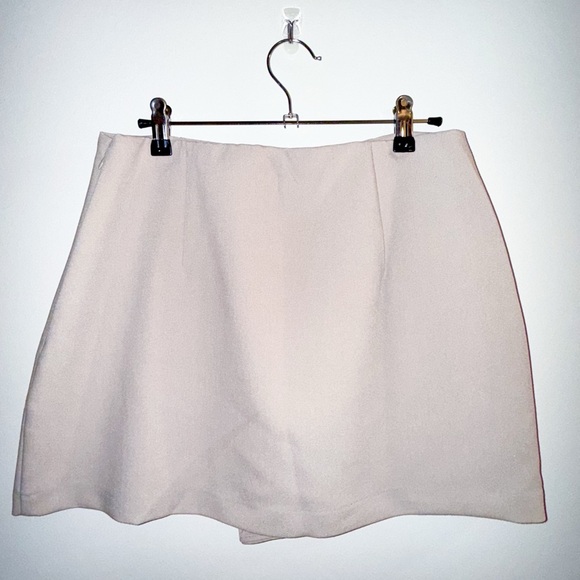 Abercrombie & fitch scarlet mini skort light taupe beige medium NWT skirt - Picture 7 of 8